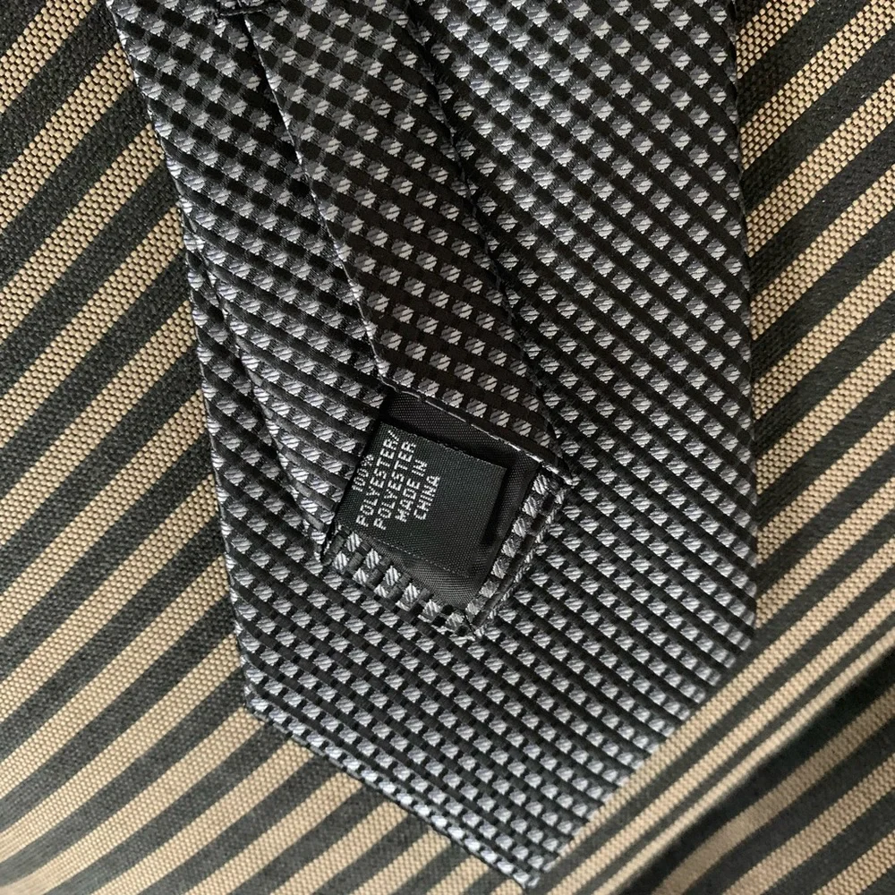 Arrow Necktie Black/White/Gray Square Check Pattern Easy Care NWT Neck Tie